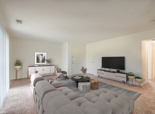 Meridian Court South, Indianapolis, IN 46217