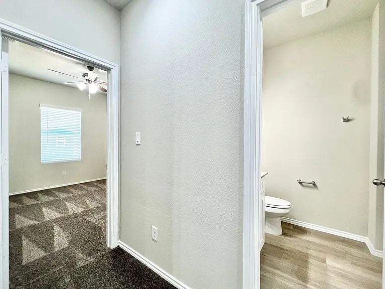 3501 NW Renfro St #204 — Photo 18