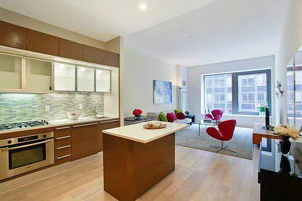 Rented by A & I Broadway | media 5