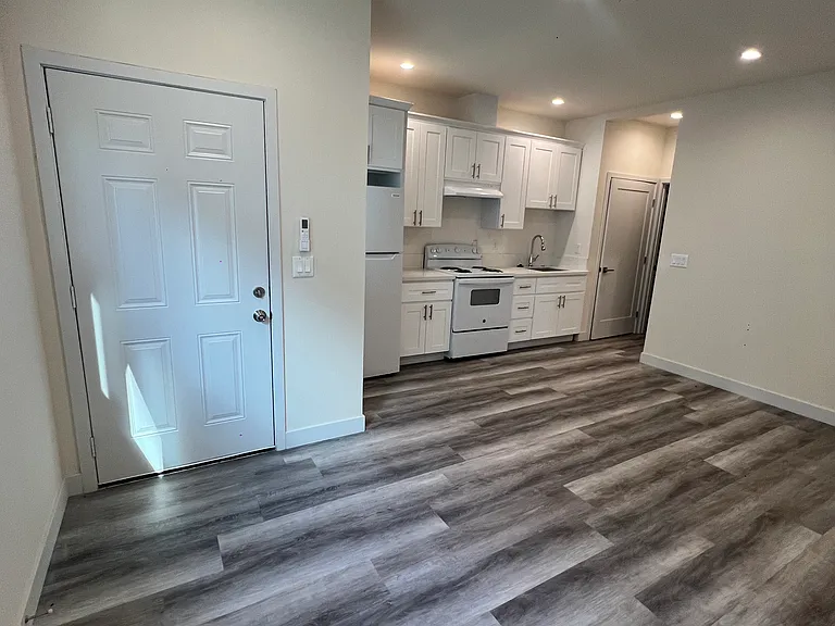 11616 Hamlin St #11620 — Photo 23