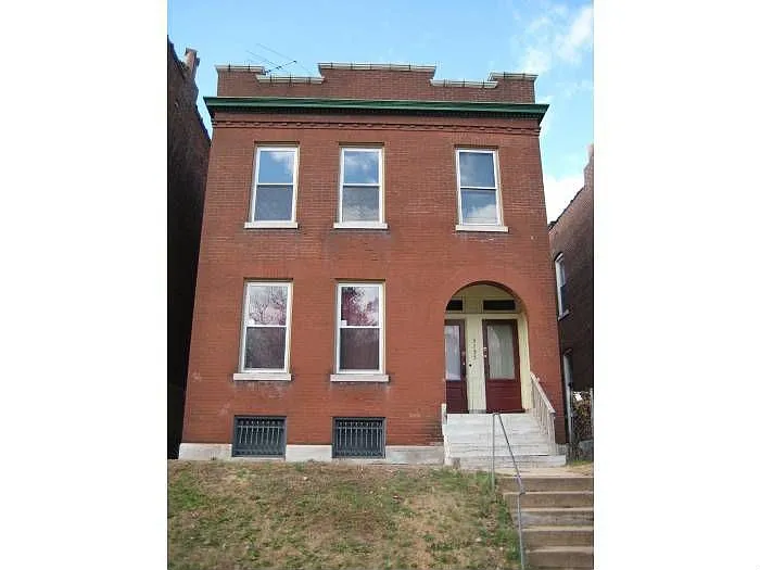 3155 Oregon Ave photo 1