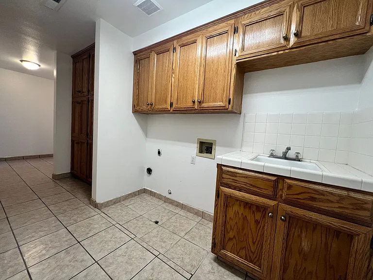 901 Paintbrush Dr — Photo 20