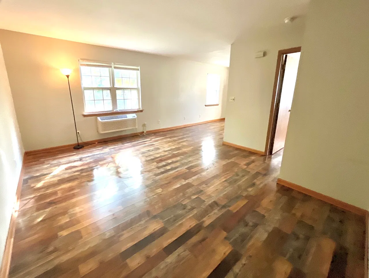 2650 Sunset Lane - 8 — Photo 2