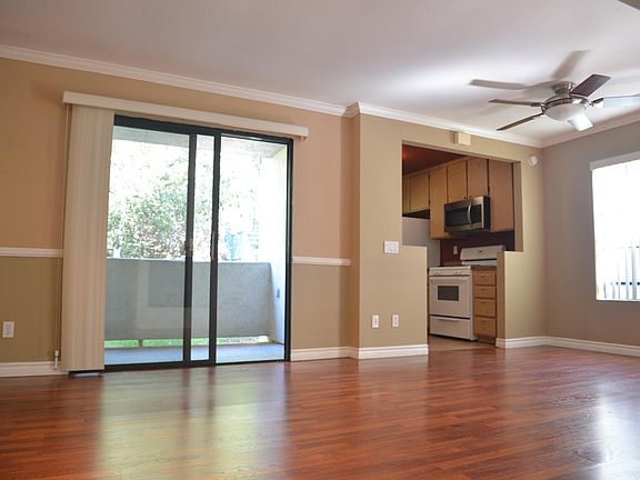 3rd image of 10331 Azuaga St Unit 227