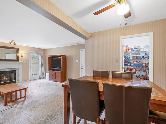 5th image of 1419 Whispering Creek Dr APT D