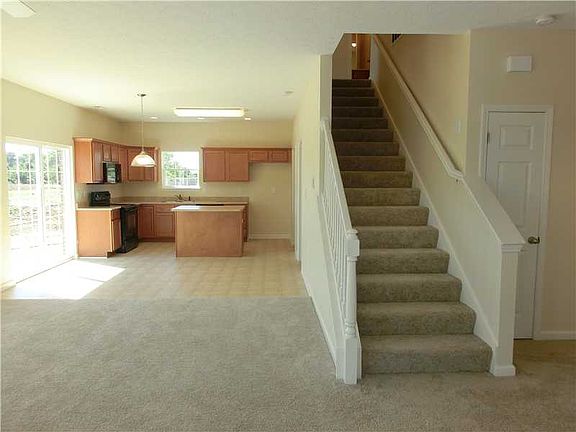 4th image of 918 Baden Manor Dr
