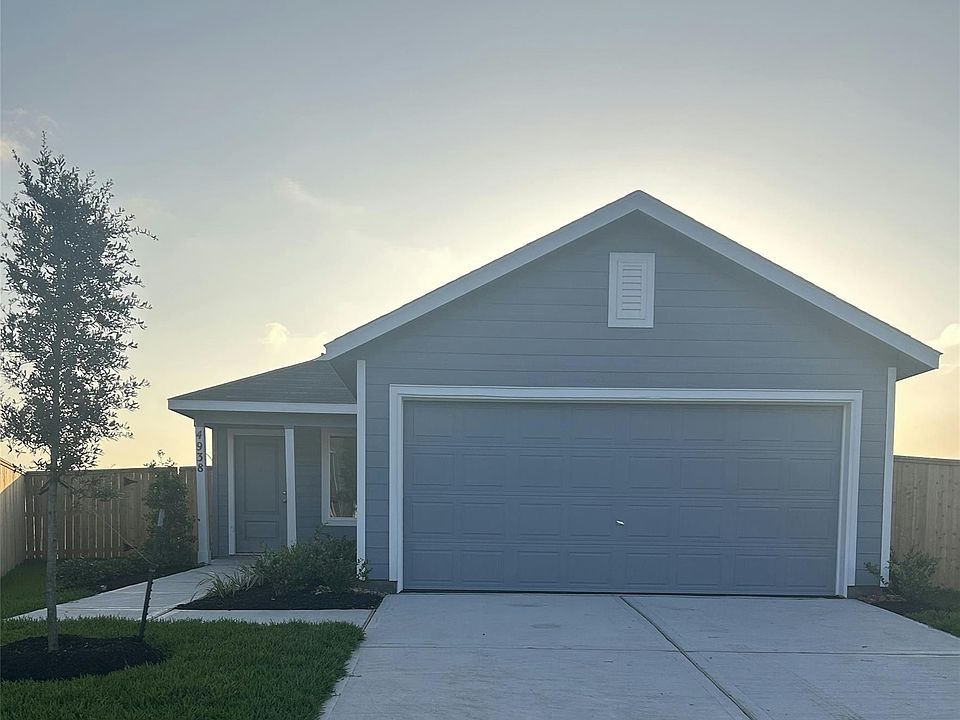 1st image of 4938 Valencia Frst