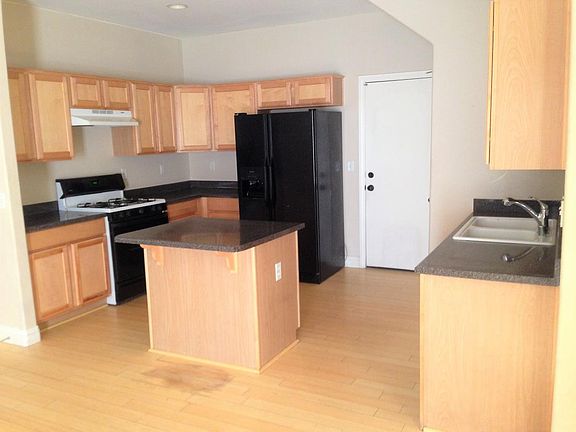 4th image of 3681 Sanucci Ct
