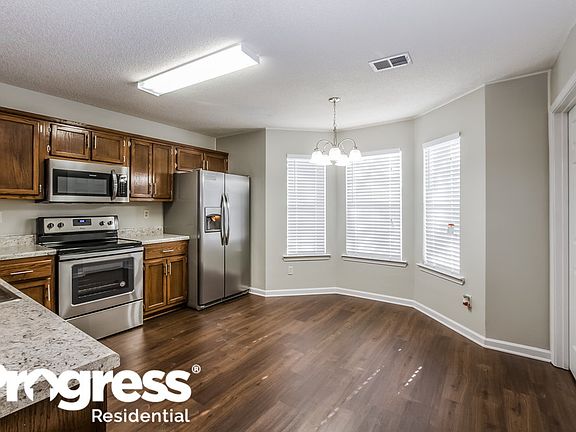 5th image of 4413 Shadow Glen Dr