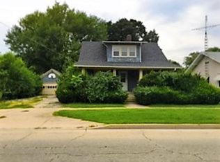 602 S 4th St, Oregon, IL 61061