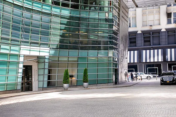 Rented by Sotheby's International Realty | media 9