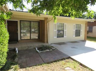 2516 Buena Vista Dr, Arlington, TX 76010