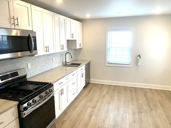2nd image of 62 W Inman Ave Unit 1
