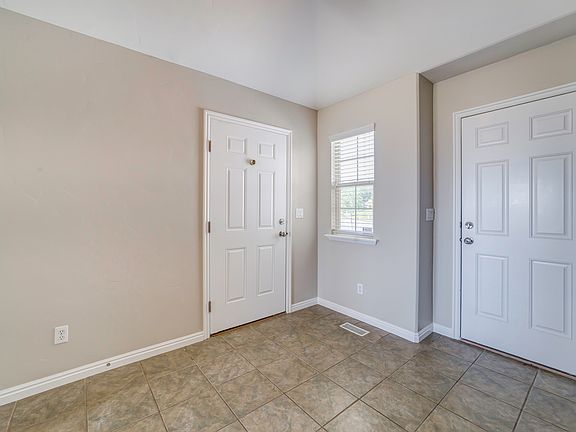 4th image of 4239 N Chestnut Oak Dr