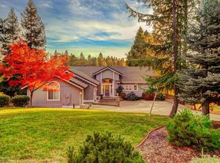 11283 Lower Circle Dr, Grass Valley, CA 95949