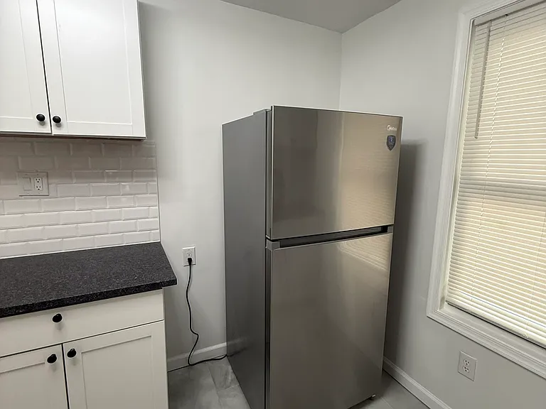 34 Fenner Ave #2 — Photo 2