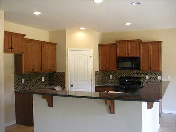3rd image of 11606 Andrews Way #73