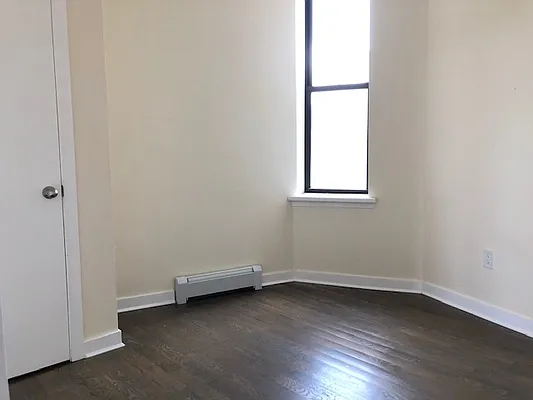 Rented by Lang Realty LLC | media 22