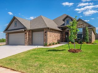 11604 NW 104th St, Yukon, OK 73099