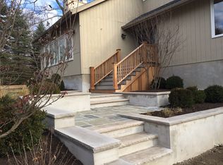 2 Elizabeth Ln, Andover, NJ 07821