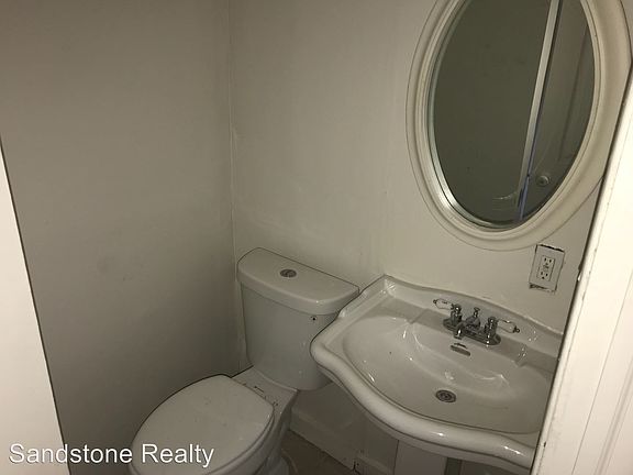 3rd image of 3119 W 52nd St #Down