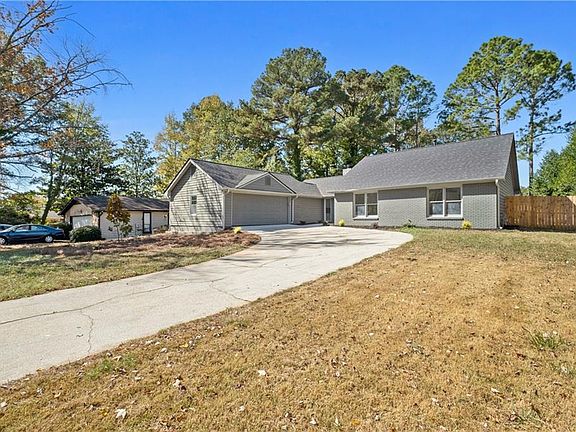3rd image of 1603 Golf Link Dr