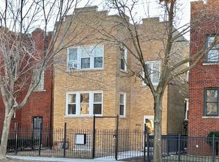3045 W Addison St #2, Chicago, IL 60618
