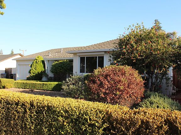 2nd image of 1578 Foxworthy Ave