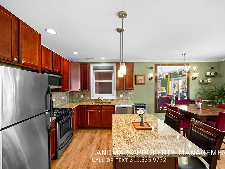 1152 W Roscoe St #2E — Photo 3