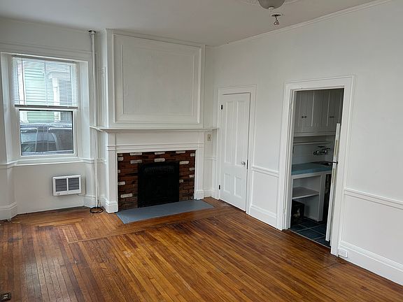 2nd image of 7 Fruit St APT 1
