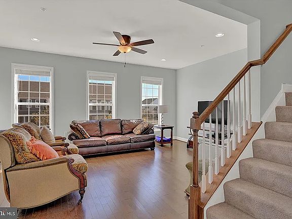 4th image of 123 Pickering Ln