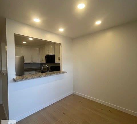 3rd image of 4106 Las Palmas Cir