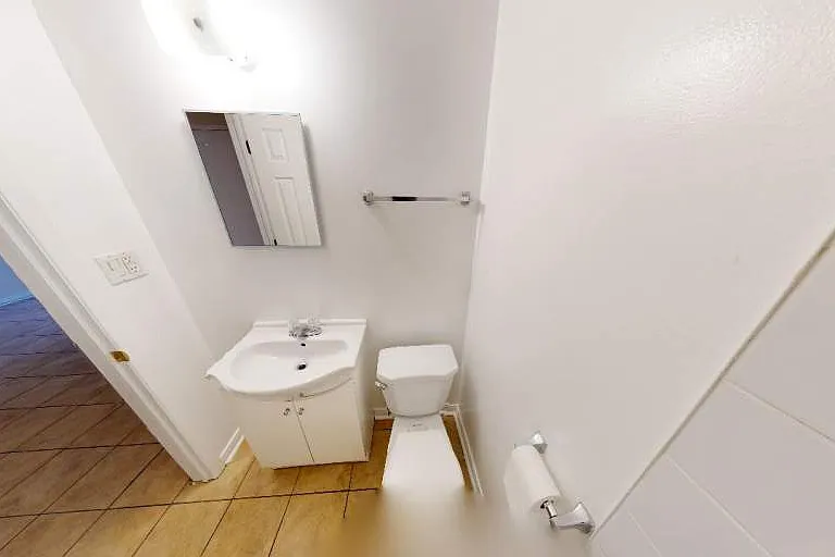 506 Danforth Rd #BACHELOR DEN — Photo 19