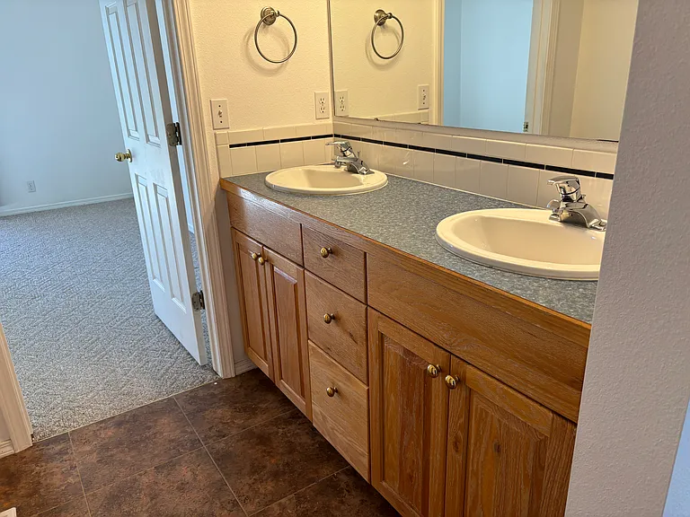 2566 N Sea Cove Way — Photo 13