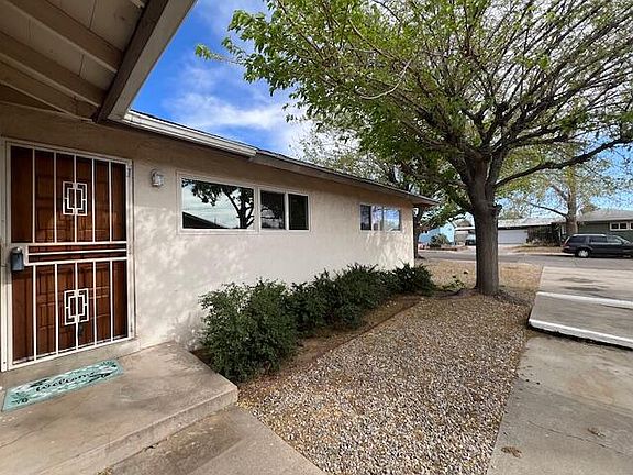 3rd image of 6009 Arvilla Ave NE
