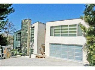 15075 Valley Vista Blvd, Sherman Oaks, CA 91403