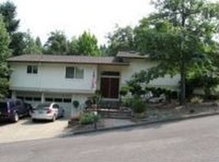 420 Friendship St, Ashland, OR 97520