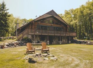 139 Lakeshore Ln, Iron River, MI 49935