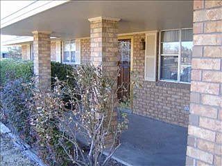 1st image of 900 Hall Dr