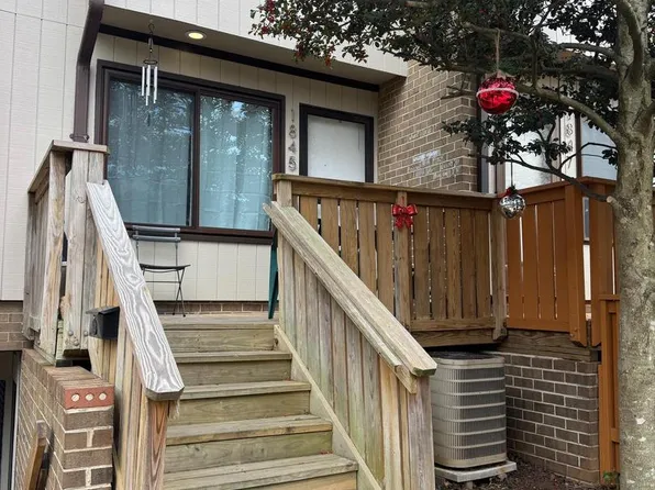 1845 Westwind Way #74, Mc Lean, VA 22102