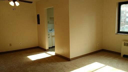 2nd image of 417 Hoodridge Dr APT 23