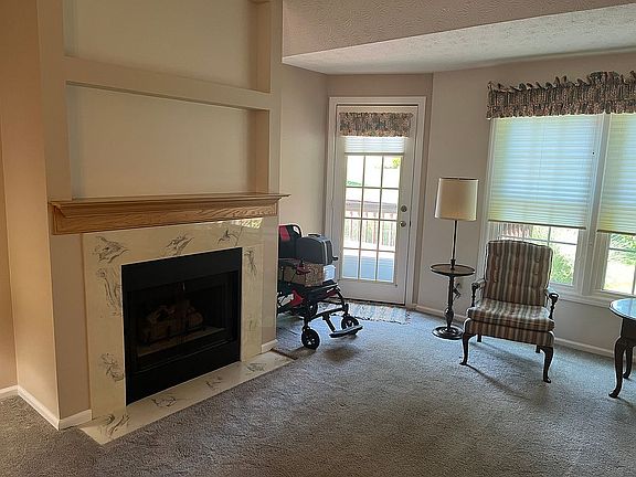 2nd image of 115 Ledbury Cir NE