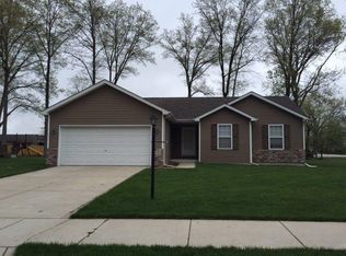 201 Trailcreek Dr, Chesterton, IN 46304