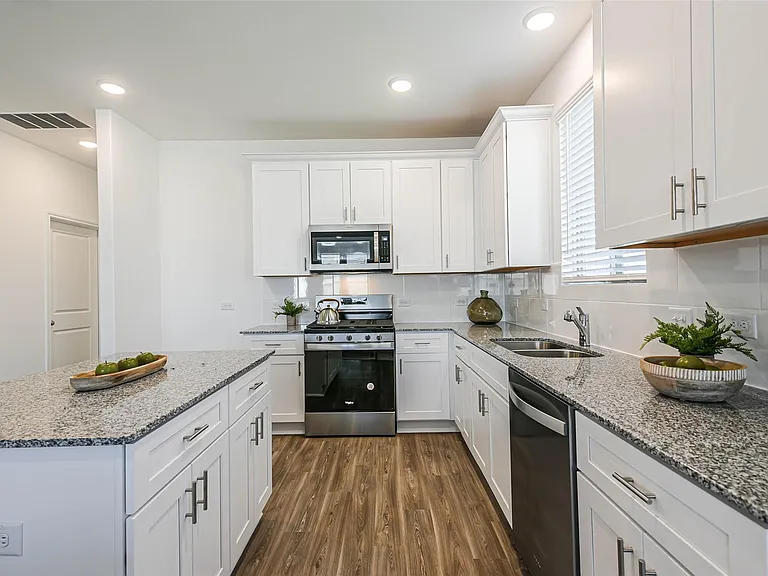 3075 Clydesdale Dr — Photo 17
