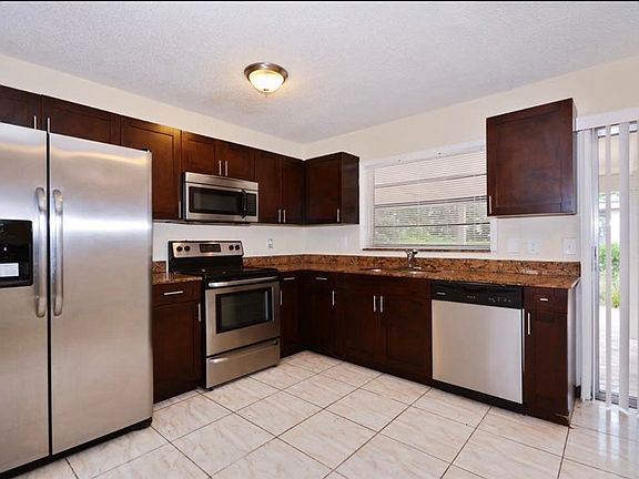 3rd image of 3795 SW 17th St #1