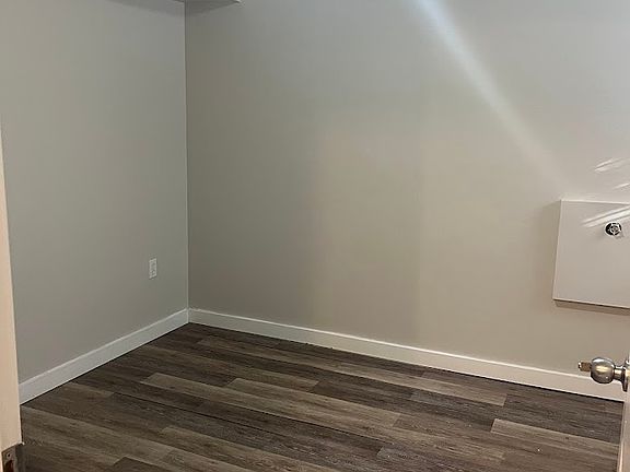 3rd image of 1501 Stayte Rd