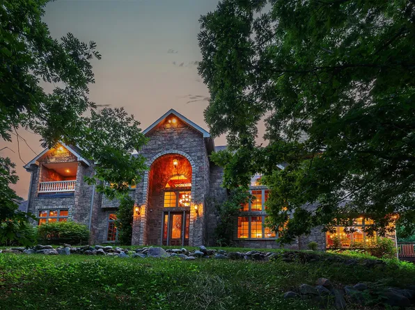 13426 169th Ln, Indianola, IA 50125