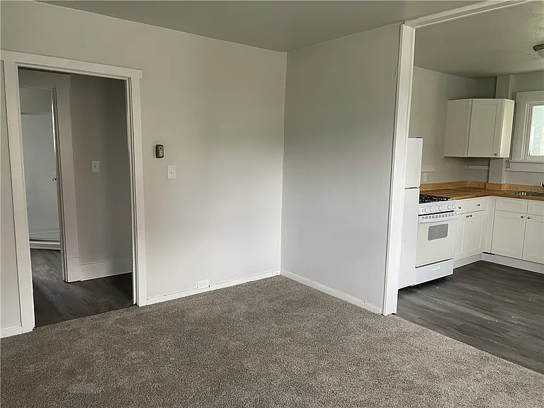 36 Lincoln Ave #1 — Photo 7