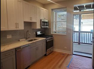 2058 N California Ave #1R, Chicago, IL 60647