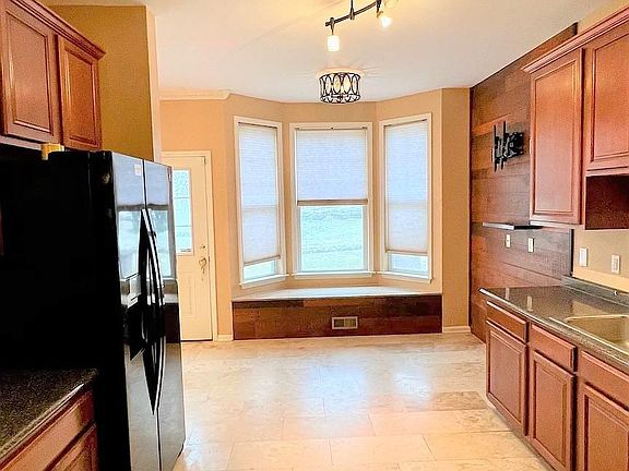 3rd image of 22 Avoncroft Ln